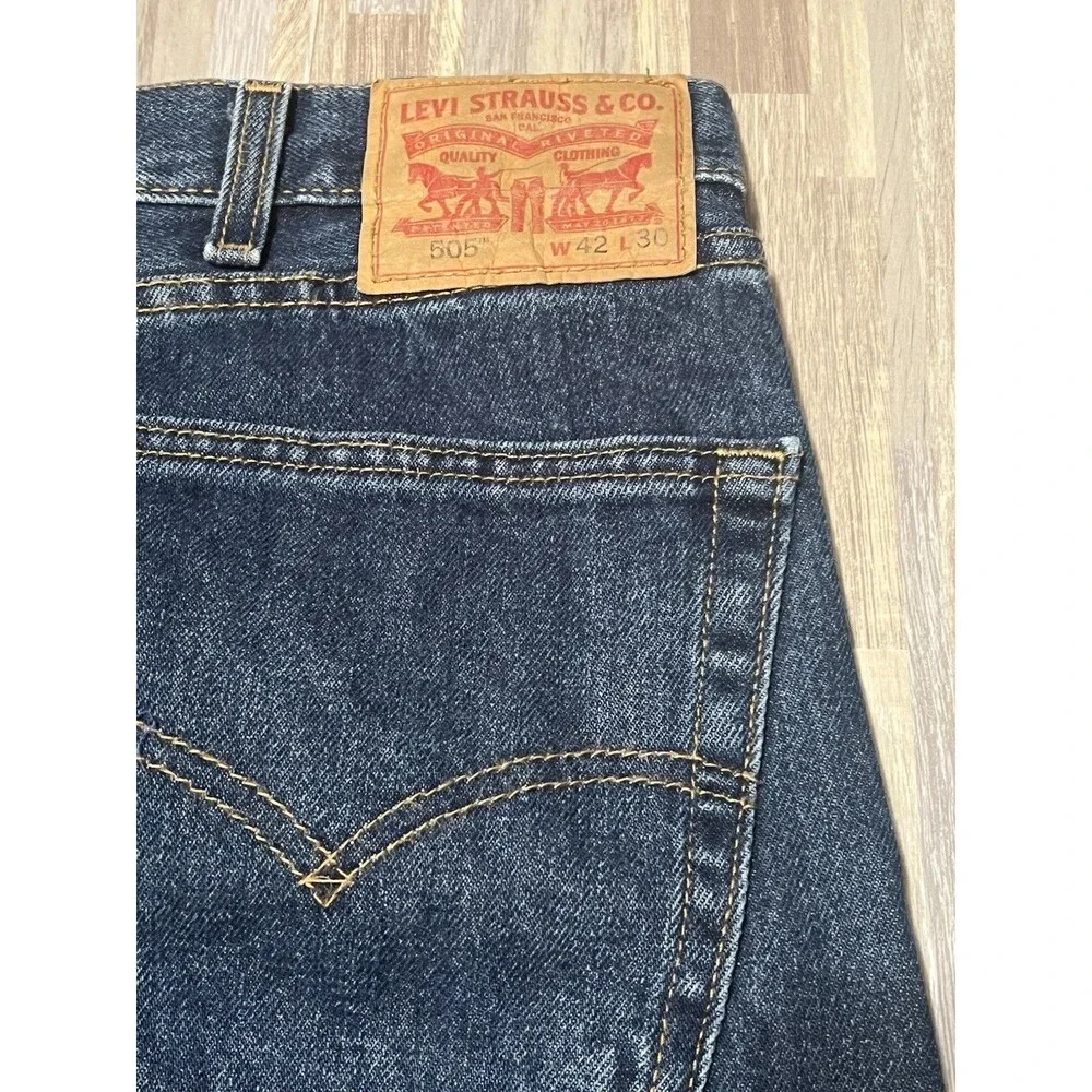 Levis 505 Pants Men's 42 x 30 Blue Denim Jeans Regular Fit Straight Leg Casual
